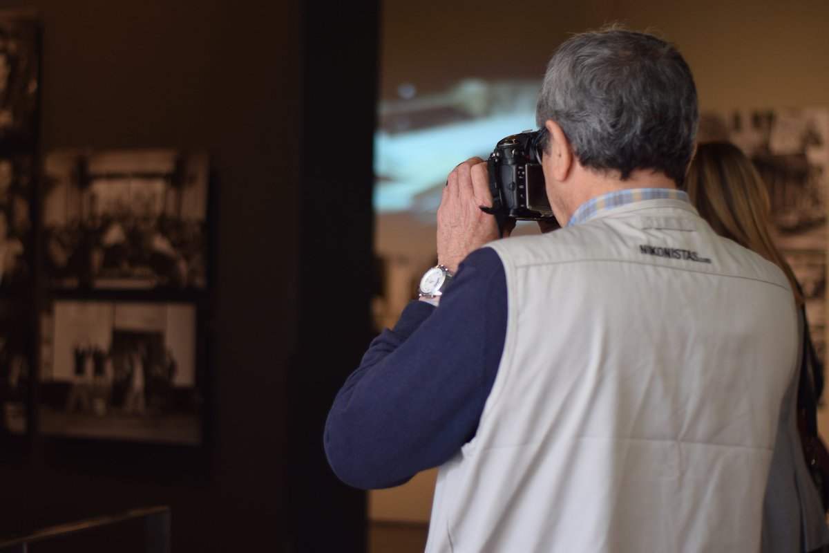 LaNauuv's tweet photo. Sobre tots aquells que tenen en l'ADN una professió que és com un verí. https://t.co/ybir4RzChv … @ricardo_segui sobre l'expo #ElFacoLaNau https://t.co/jrwMNhFK5L