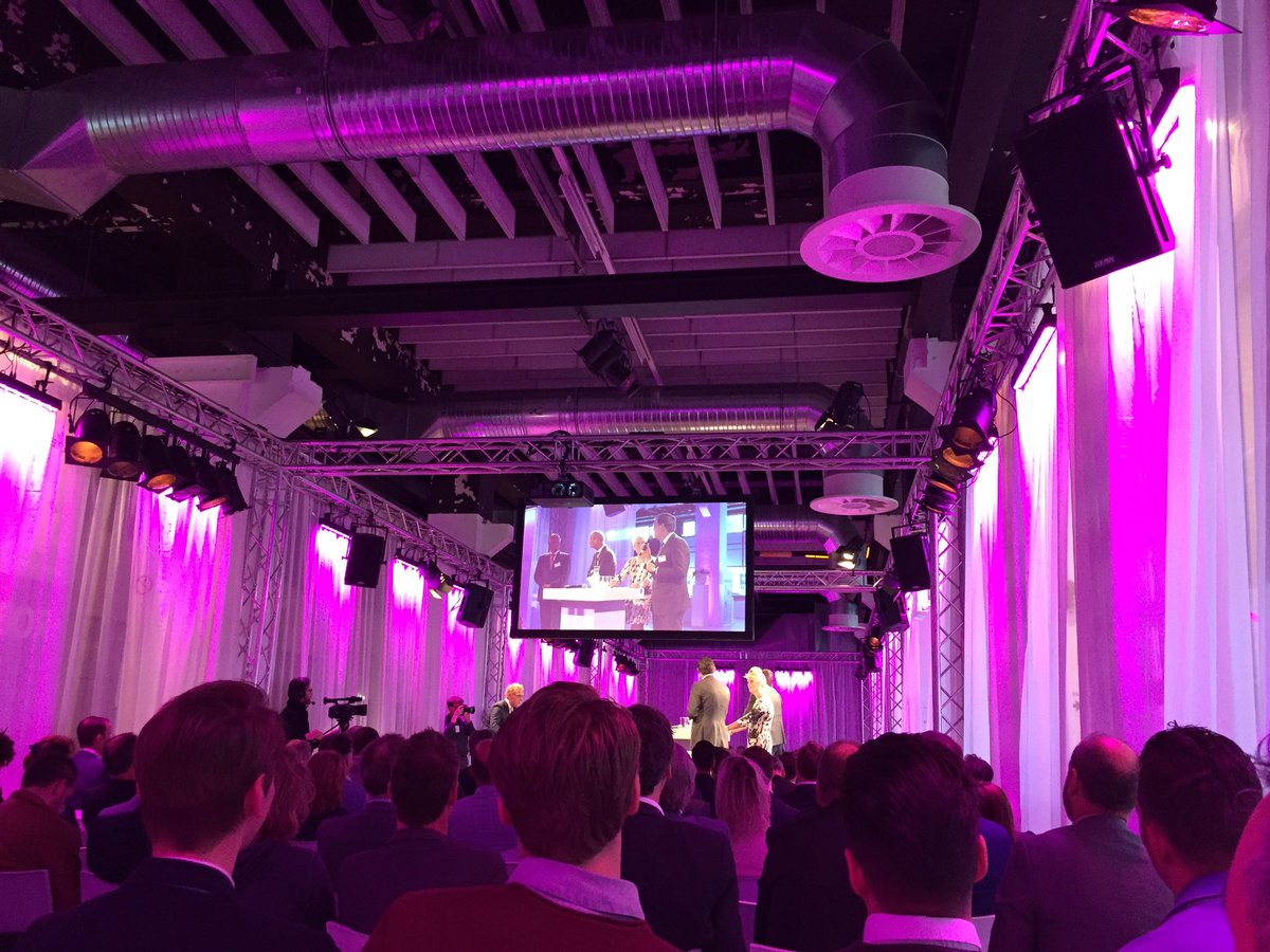 Coöperatie Slimmer Leven (@slzorginnovatie) on Twitter photo Health-panel tijdens opening @DTW2017: <a href="/harryvandorenma/">Harry van Dorenmalen</a>, <a href="/carmenvvilstere/">carmen van vilsteren</a>, <a href="/meeterennluv/">Nico van Meeteren</a> en Hans de Jong <a href="/Philips/">Philips</a> over #zorginnovatie Health-panel tijdens opening @DTW2017: <a href="/harryvandorenma/">Harry van Dorenmalen</a>, <a href="/carmenvvilstere/">carmen van vilsteren</a>, <a href="/meeterennluv/">Nico van Meeteren</a> en Hans de Jong <a href="/Philips/">Philips</a> over #zorginnovatie