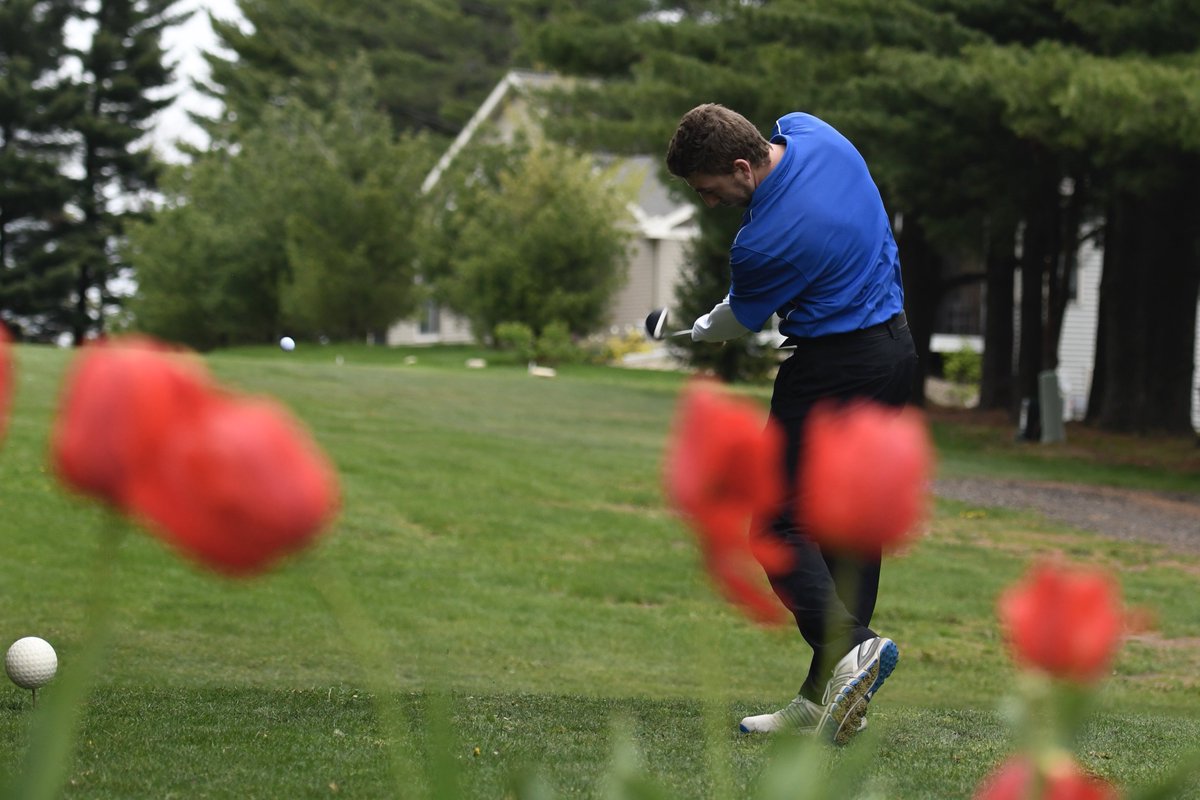 GunMom4RandPaul's tweet photo. Lake Mills Golfs Well at Home Meet. With photos- https://t.co/3cOSV1xRAN https://t.co/P6vAJZgkme