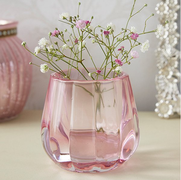 CountyWeddings's tweet photo. This pink chunky glass tea light holder would make a lush centerpiece for your big day, £2.95 @LiveLaughLoveGB #WeddingDevor #Brides #Grooms https://t.co/vB3skBxnuV