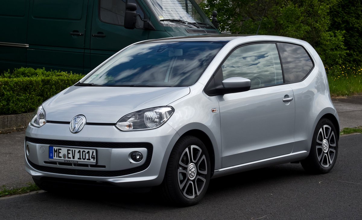 ReView_Mirrors's tweet photo. No longer do you need to wonder what the love child of a small German car and an American sitcom would read like:  https://t.co/VKFags2m9N https://t.co/fMaUGk53fm