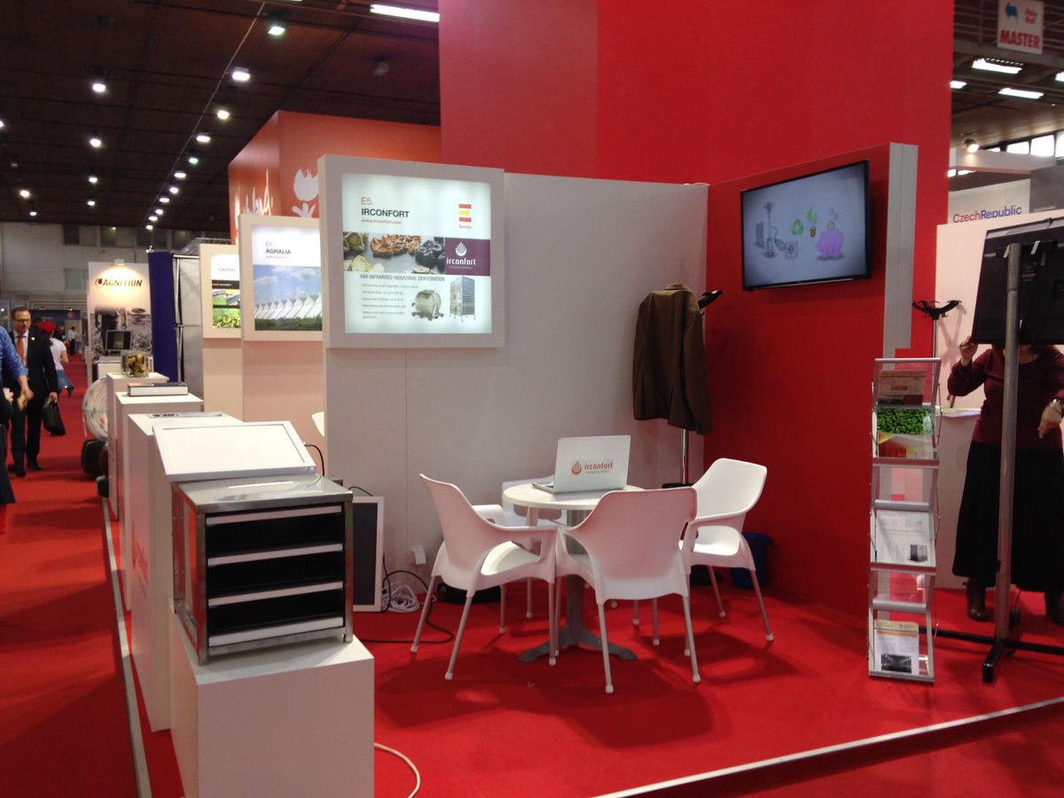 IRCONFORTSA's tweet photo. Buenos días!! Continuamos en la feria de @NoviSadExpo  en Serbia. Segundo día de presentación de nuestros productos. https://t.co/CwxGAuE4uZ
