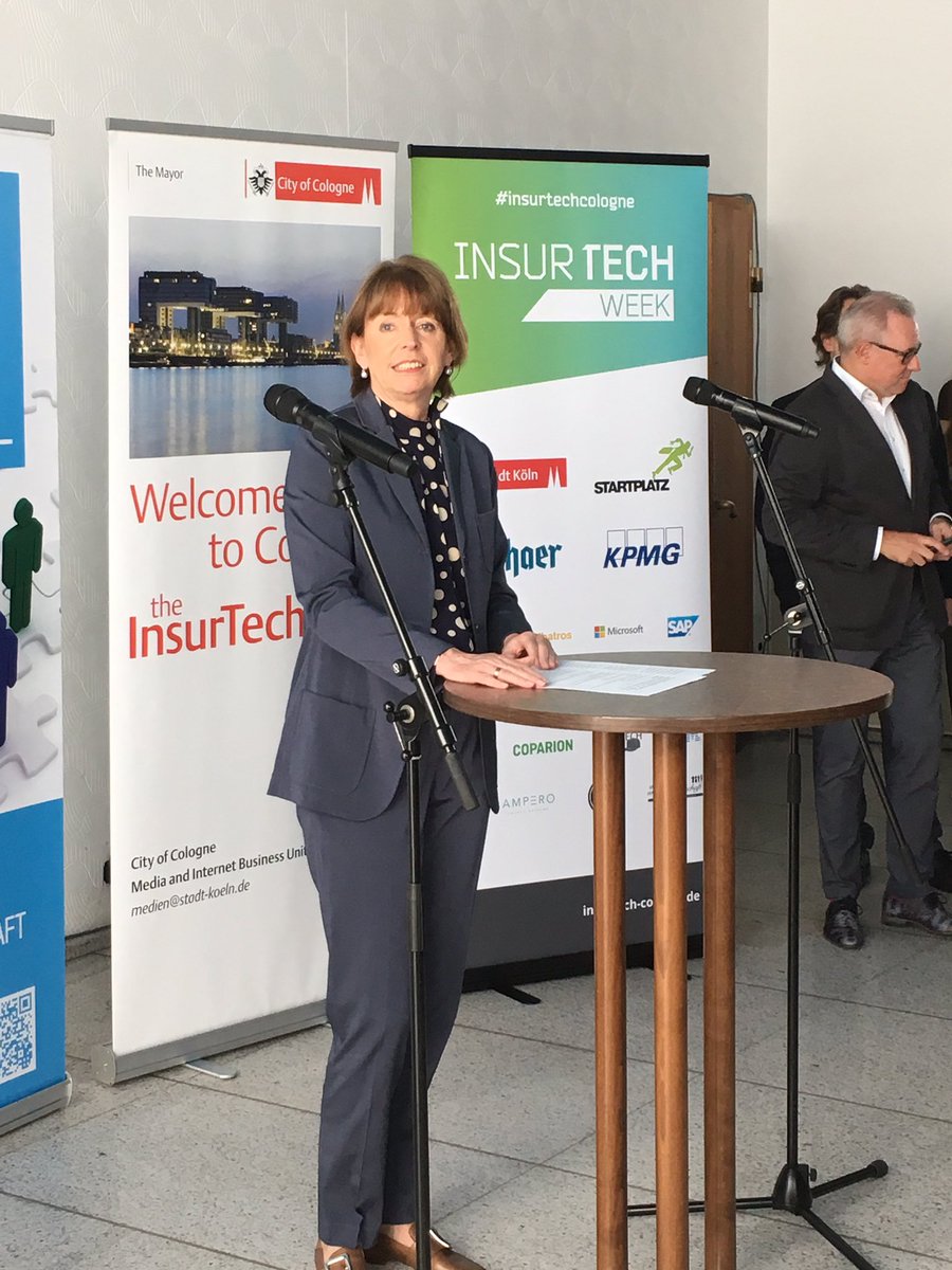 XRayDevil's tweet image. Nach g kommt h. @gridscaleio bei Henriette Reker. #insurtech #insurtechweek #stb17 #webdecologne #gridscale #cloud #IaaS