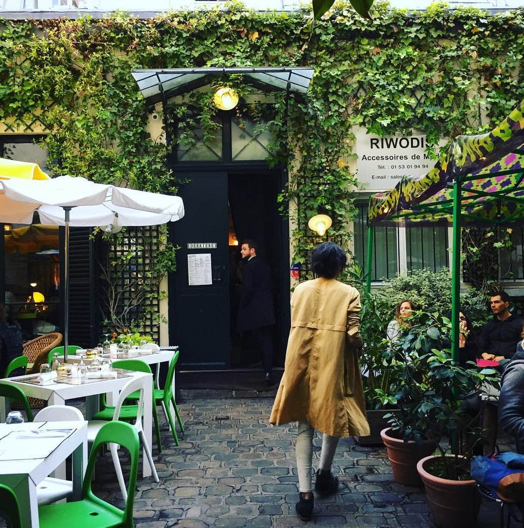 Derriereresto's tweet photo. Welcome to our world 🌍 - Le @Derriereresto vous accueille tous les jours
@inspira_deco 

#restaurantderriere #food #restaurant #paris https://t.co/v0n8obC4tG