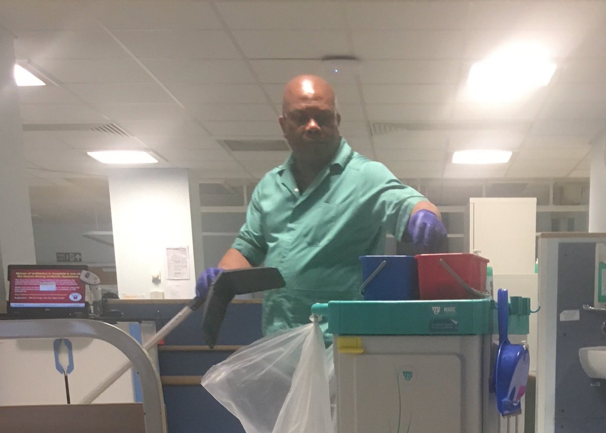 Lieing in a hospital bed while <a href="/SamuelLJackson/">Samuel L. Jackson</a> is just walking around casually cleaning the ward!!