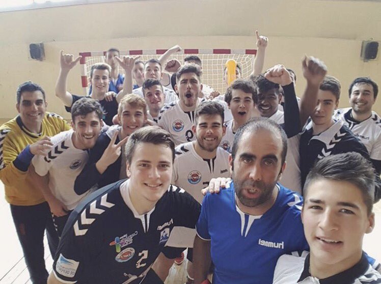 🏆 Ahora sí que sí, se confirma el ascenso de nuestro filial a Primera Nacional. ¡Enhorabuena, chavales! ¡Sois muy grandes! 🙌🏼 #aupaSinfin