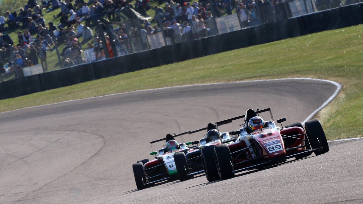 teamsharp89's tweet photo. Crazy week getting ready for our home race @Oulton_Park @JammaSharp elbows out for @BritishF4 can't wait 😬 https://t.co/SBeAdbIkAe