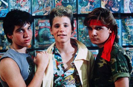 vikkowood's tweet image. A (quasi) trent'anni ho trovato il mio film anni '80 preferito. La mia infanzia grida vendetta. The Lost Boys (1987) #Thelostboys #thecoreys