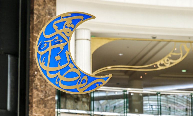 ReadyTalents's tweet photo. Arabian decorations for Ramadan events. Call us ✨🌙 +971 4431 0013 or write to us- info@readytalents.com for more information. https://t.co/JMP8YMMJFI