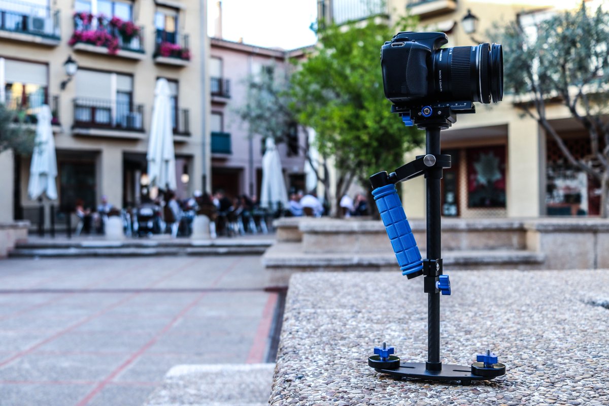 TuFotoMundoYT's tweet photo. PRONTO EN EL CANAL LA DESEADA REVIEW! :) Steady Cam o Fly Cam! https://t.co/qmUdwnM4Td