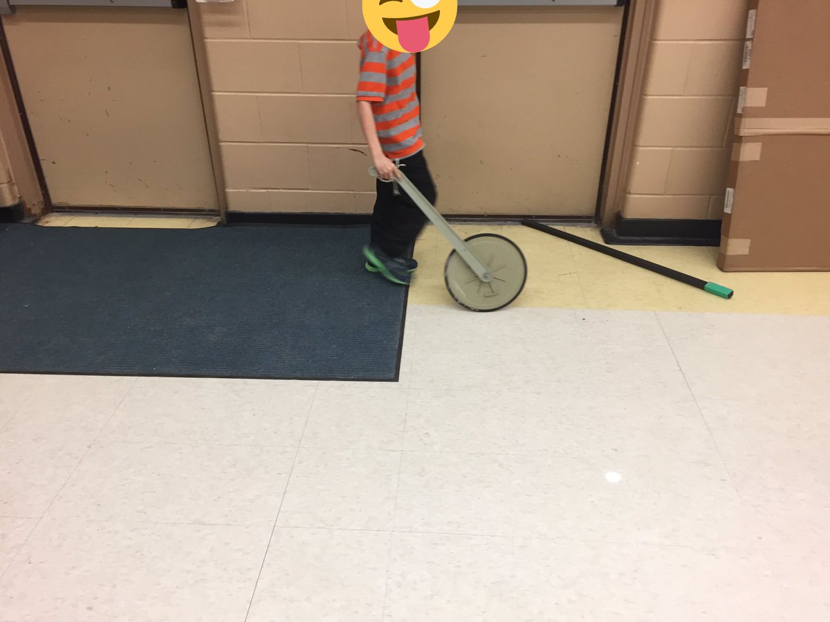 perrierteacher's tweet photo. Measure area/perimeter in the gym! Great first exploration! #kinaestheticlearning https://t.co/igoK2IVCbK