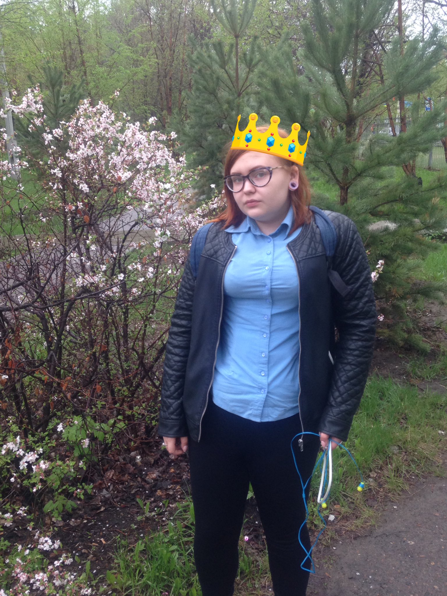 ЮНАЯ МОДНИЦА on Twitter: "Я на фоне цветочков…