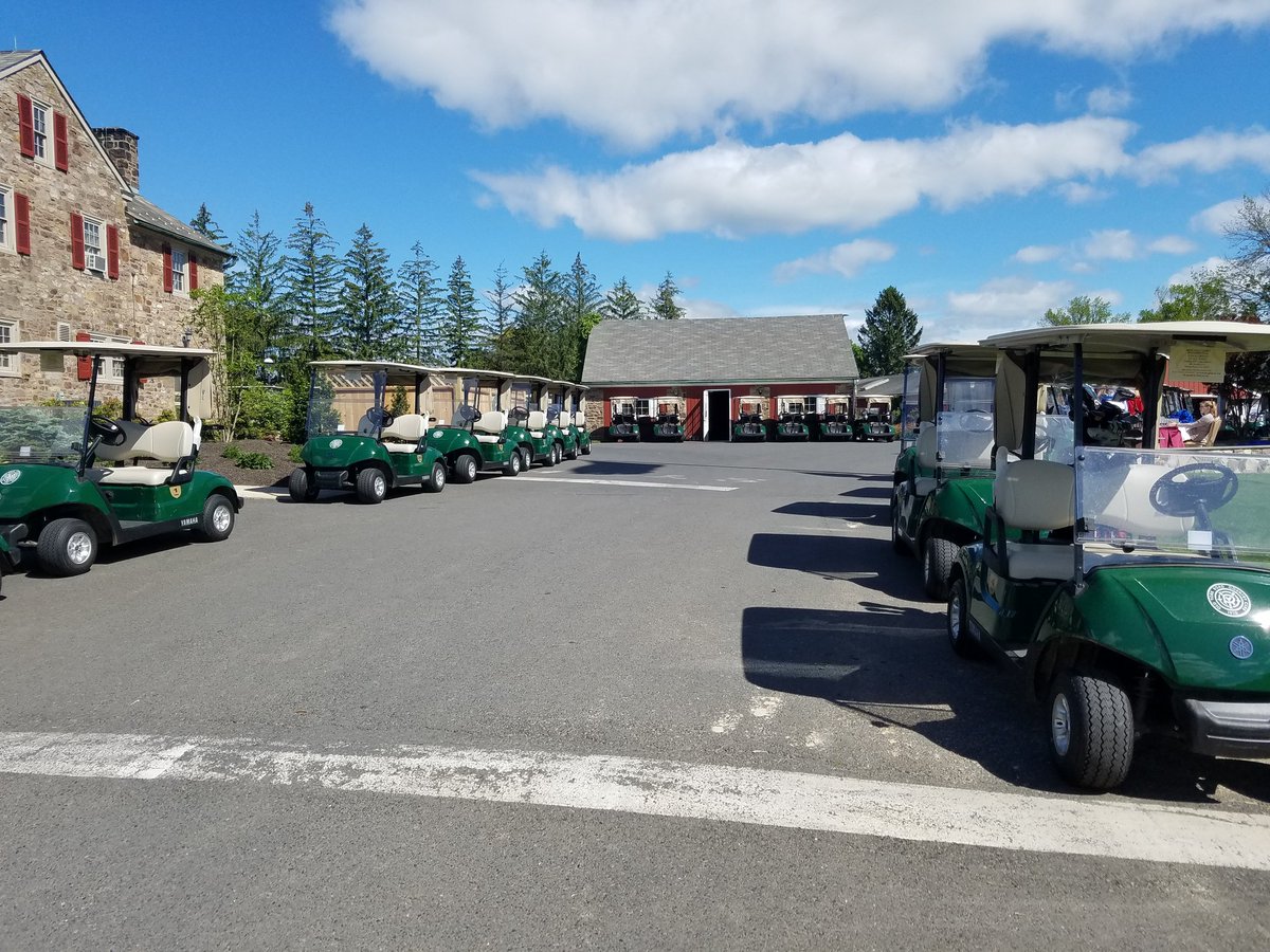 SLF2012_Connect's tweet photo. We are ready to go! @OldYorkRoadCC is looking amazing today! Can't wait to golf with @IainPageFox29 and raise $$$ for #cancer @FOX29philly https://t.co/L7Qo8jjJpE