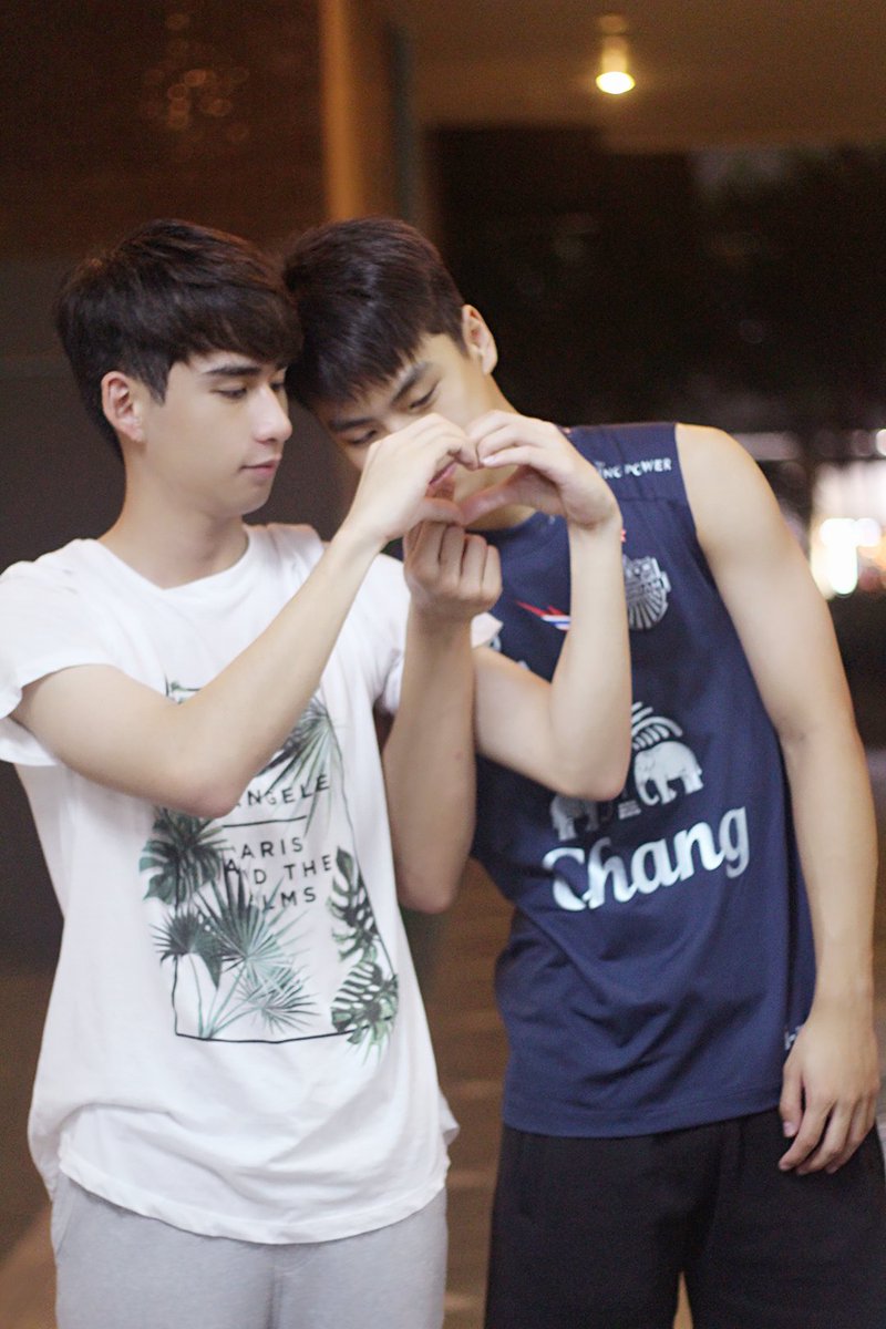 #makeitrightseason2 ก็มีแต่ใจให้ไปยังต้องคิดอะไรโน๊ะะ คืนนี้ฝันดี