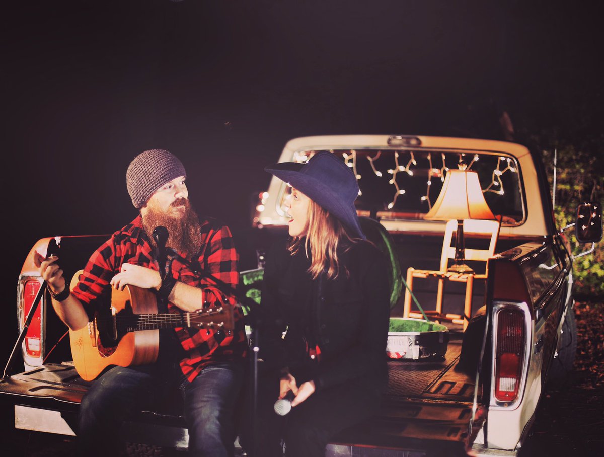 HeyInBedWith's tweet image. Hop in bed with @JeffreyEast and get to know this talented country crooner. youtu.be/jOutBRQZHdg #countrymusic