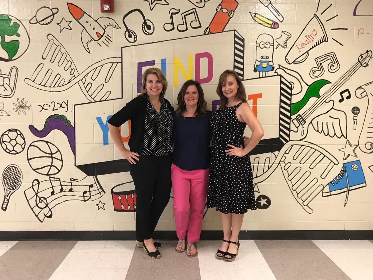 thelesbuglady's tweet photo. So excited to learn from @AustinISDSEL ❤️ https://t.co/GiWZ9gV767