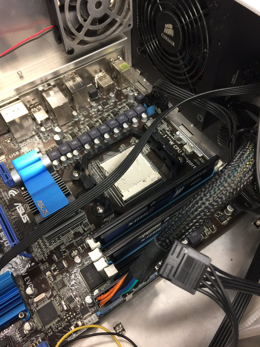 BokSTEM's tweet photo. Building custom PCs in the #BokSTEM lab. https://t.co/BFByWwNaWY
