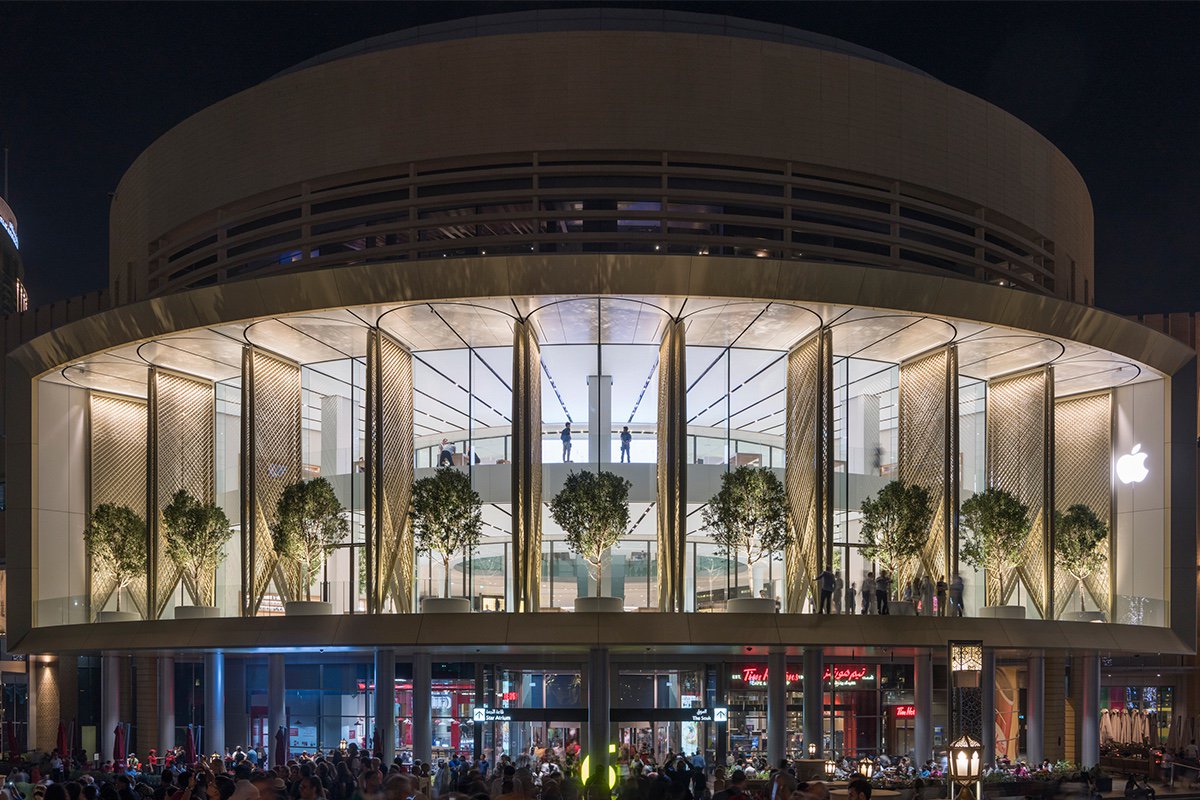 luxury_made's tweet photo. Apple's new Dubai store features one of the biggest kinetic art installations in the world. Designed by @FosterPartners (Via @HYPEBEAST) https://t.co/sFRl5wCCa6