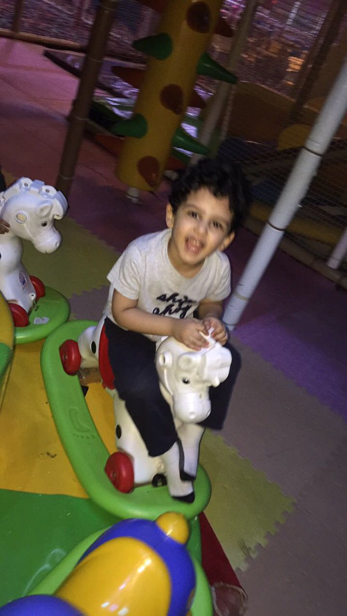 SchoolAlnoor's tweet photo. رحلو #طلاب #الحضانه ل #فن_تايم 👦👧😍🍕 https://t.co/FwixrfKW34
