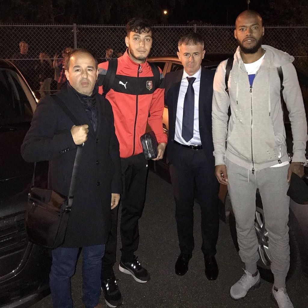 sheikhfc_'s tweet photo. (https://t.co/3c53JOzq2U) #Alcaraz & #Medane en compagnie de #Mbolhi et #Bensebaini https://t.co/uxldtwY2UO