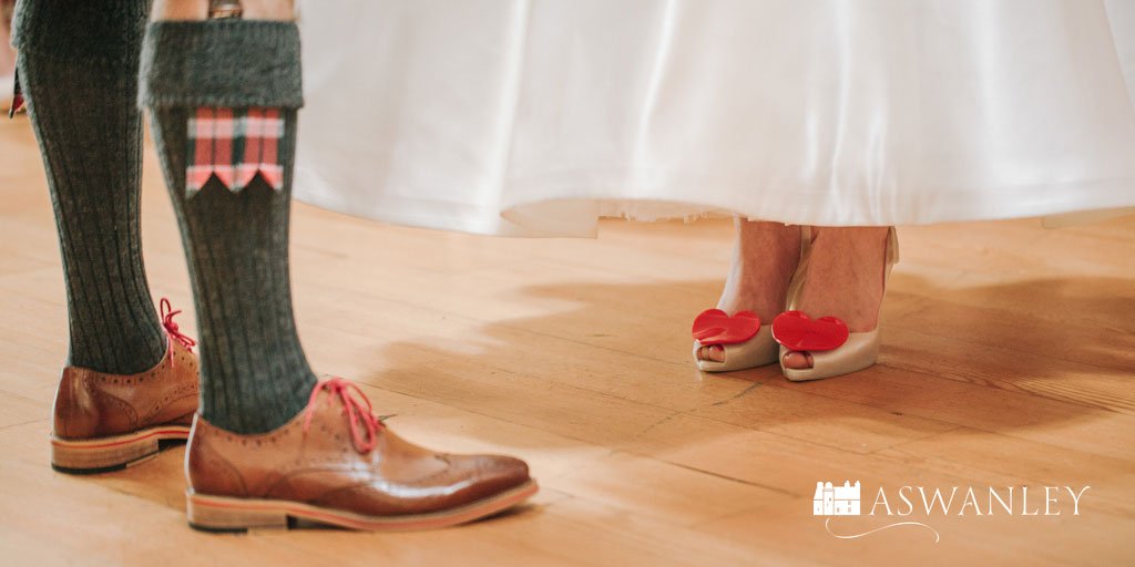 It's all about a COLOUR SPLASH this week! Have a look at #Aswanley #weddignvenue #weddinginspiration pin.it/hsbEy2p