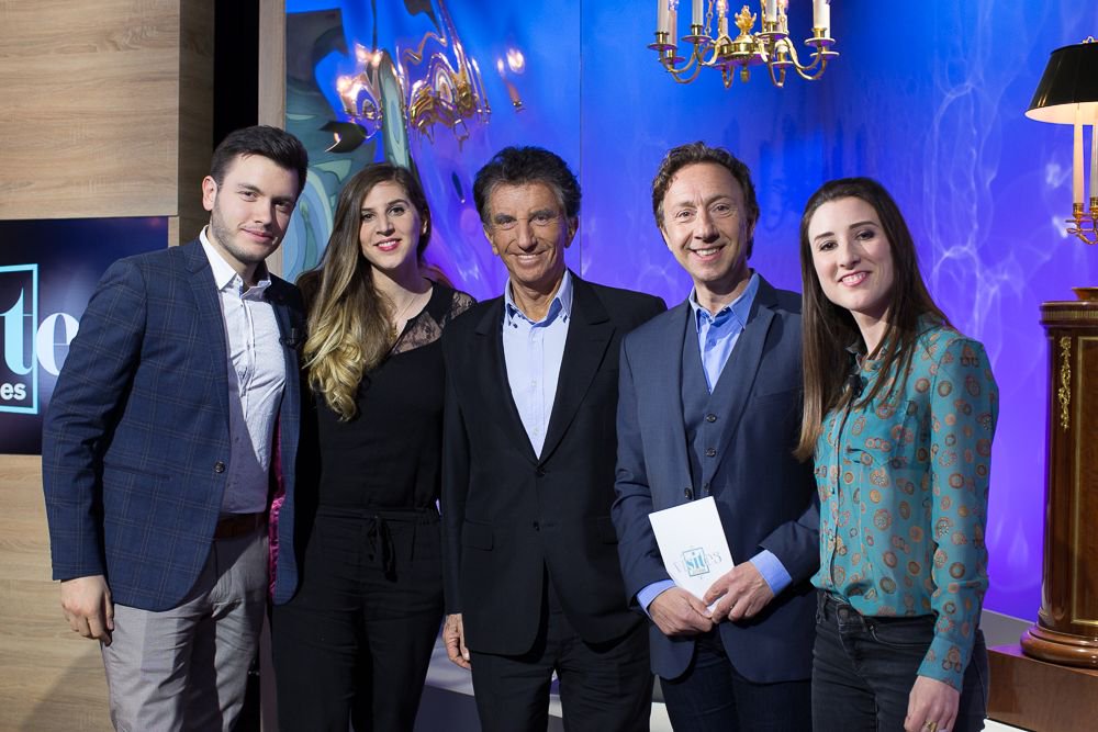 visitesprivees's tweet photo. Rdv à 15h40 @france2tv avec @bernstephane @jack_lang @miripaturel @laura_sahin @FlorianLitzler en #VisitesPrivées ▷ #LeMarais #Paris https://t.co/6q452TN6zF
