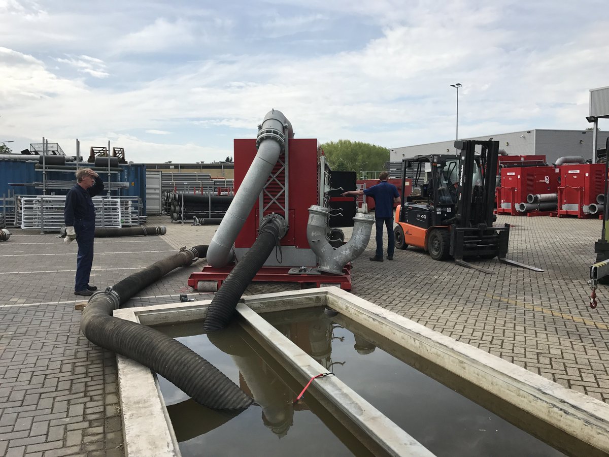 Preventieve controle calamiteitenpompen belangrijk voor goede werking bij calamiteiten. Meer info: waterschaplimburg.nl/actueel/nieuws…