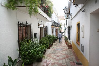 El Ayuntamiento renovará el pavimento de la calle Montenebros de Marbella siempremarbella.es/marbella/ficha…