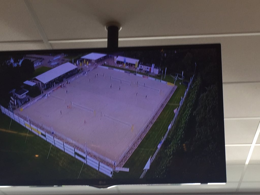 Beachsport's tweet image. Tof! Bij @AH_Werkendam draait bij kassa's promofilmpje #eredivisie #beachvolleybal 
Kom naar dit unieke evenement Copakadijk-@FortAltena