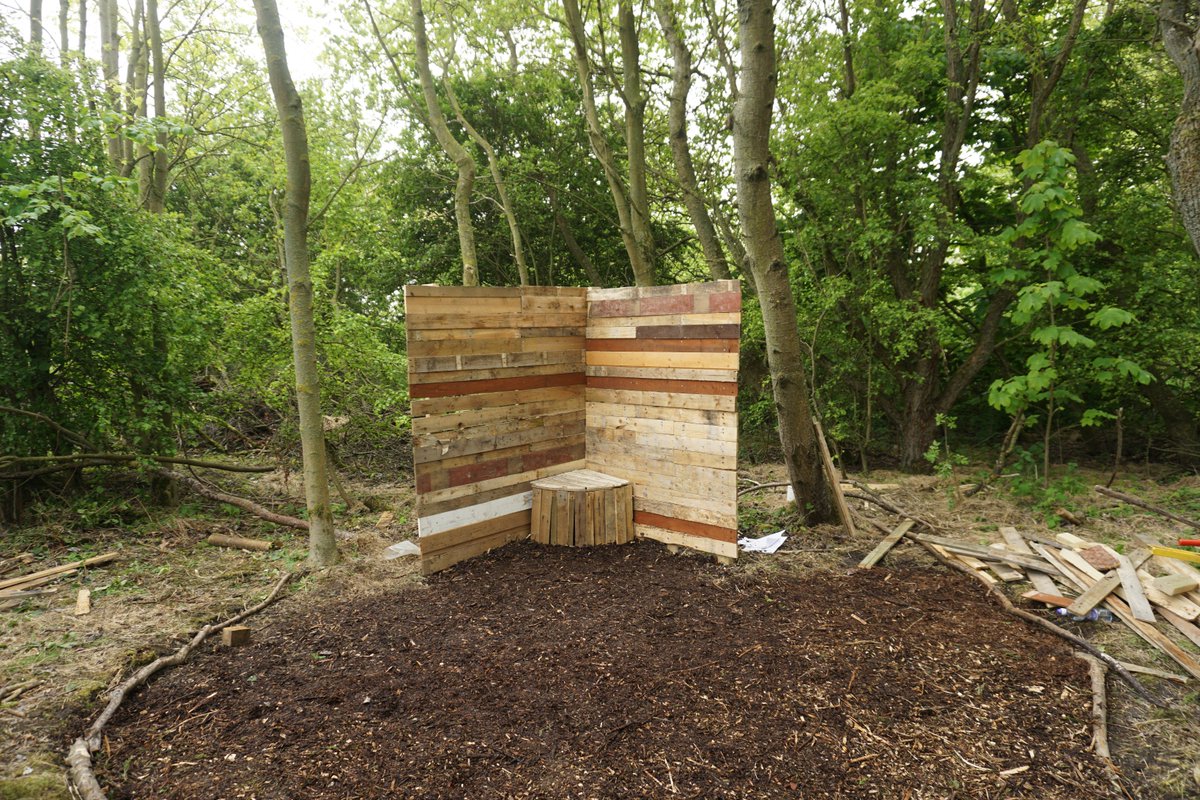 Great work from @GroundworkSTAN &amp; <a href="/sagefoundation/">Sage Foundation</a> last week. 350 volunteers teamed together to build a Giant Storybook at West Boldon Lodge