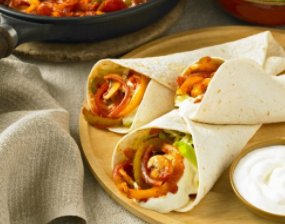 These scrummy fajitas are just one of our meatless meals recipes #Nationalvegetarianweek bit.ly/2pMOYzJ