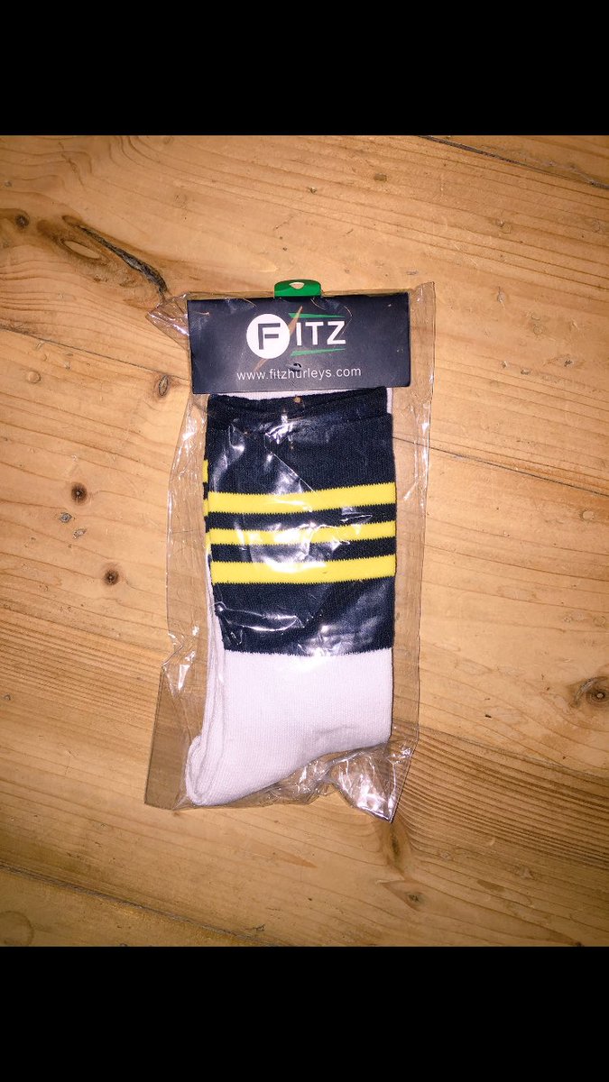 GerAylward's tweet photo. Thanks to the lads @FitzHurleys for the socks quality gear check them out 👌🏻 https://t.co/rBin5wQ5Ba