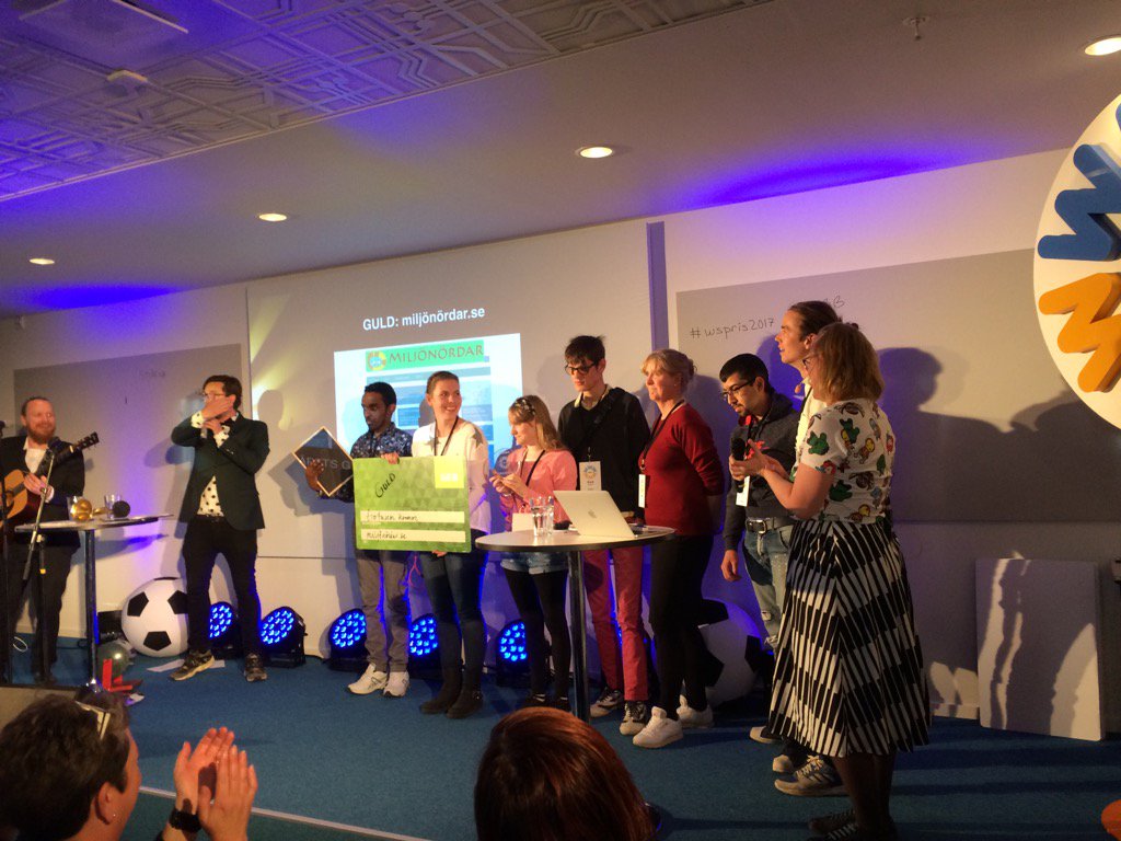 cejo0026's tweet photo. Våra kommunkompisar Häggviksgymnasiet vann guld #wpris2017 #solskol https://t.co/BKypLHkxaA