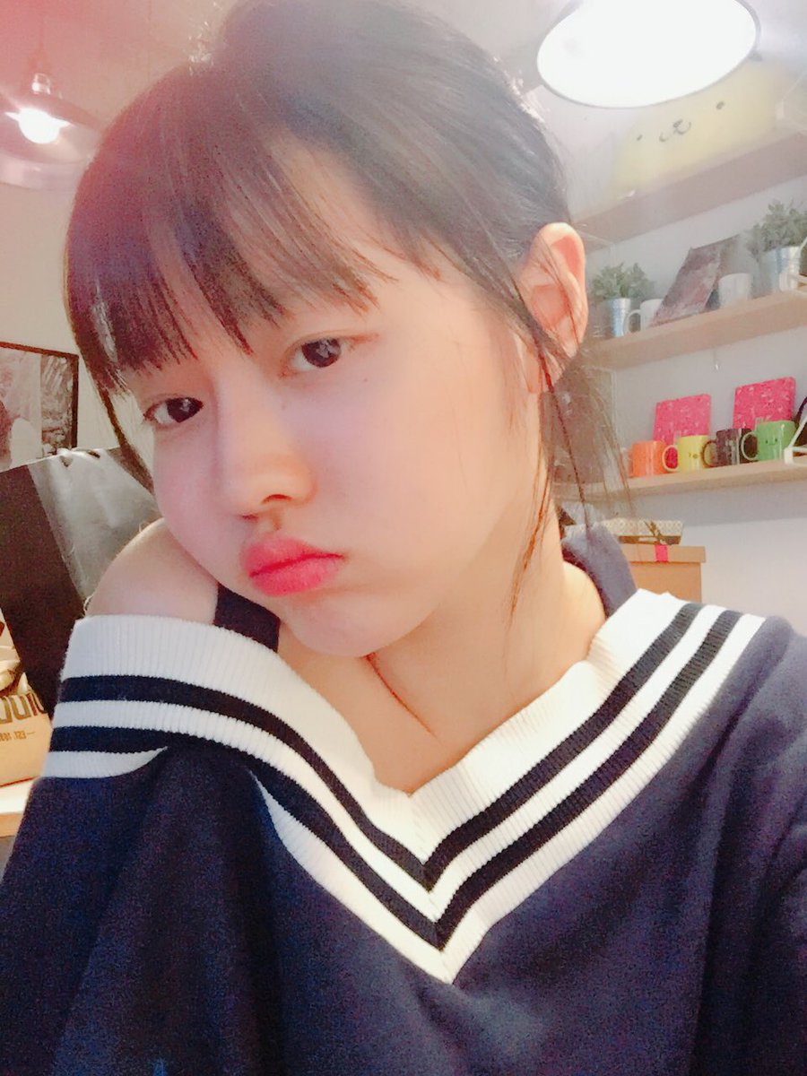OMG_members's tweet photo. #오마이걸 #샤샤 #시들시들 #샤무룩 #뭐해_ #.... https://t.co/Xi5kZJI1Hg