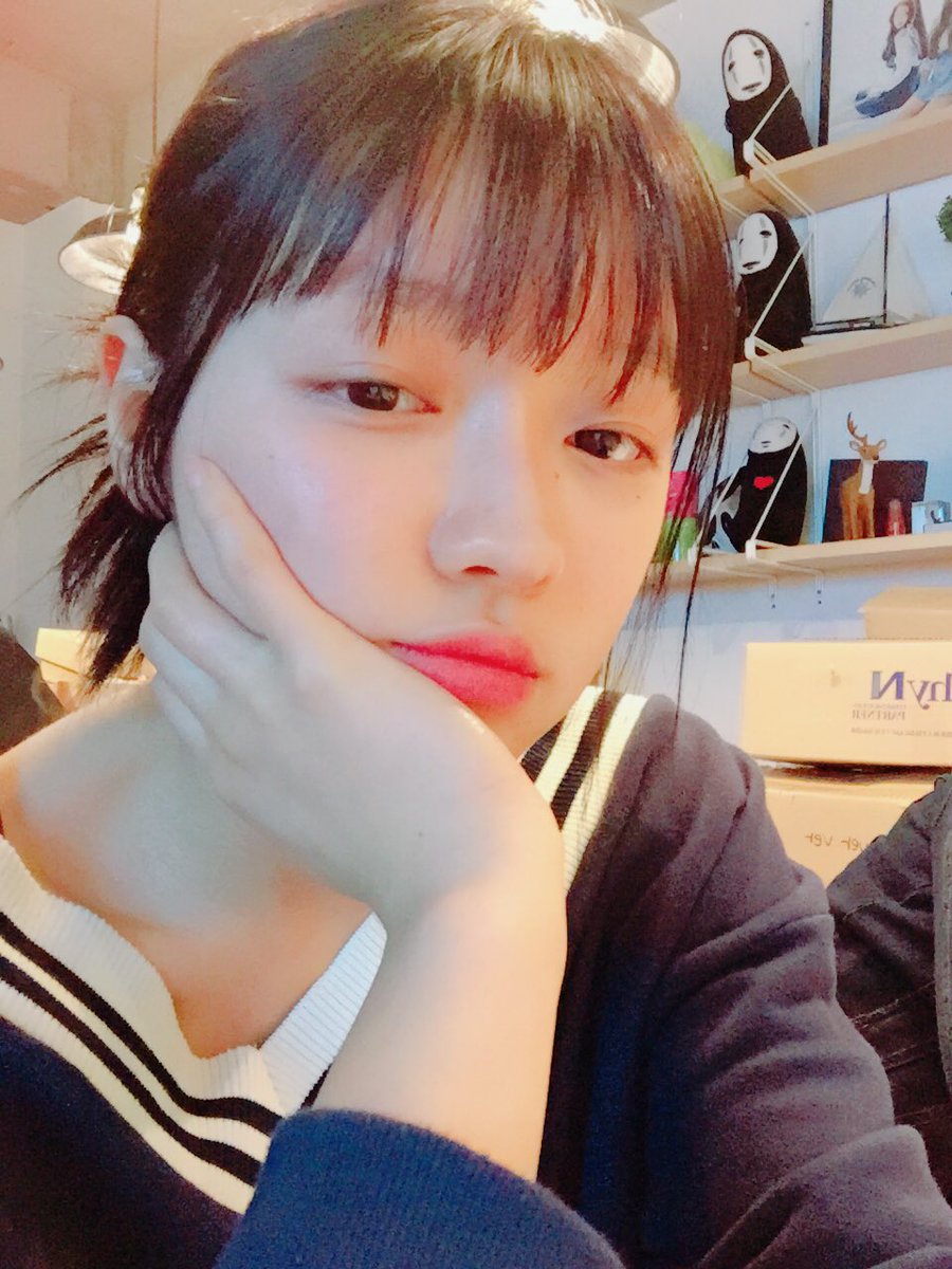 OMG_members's tweet photo. #오마이걸 #샤샤 #시들시들 #샤무룩 #뭐해_ #.... https://t.co/Xi5kZJI1Hg