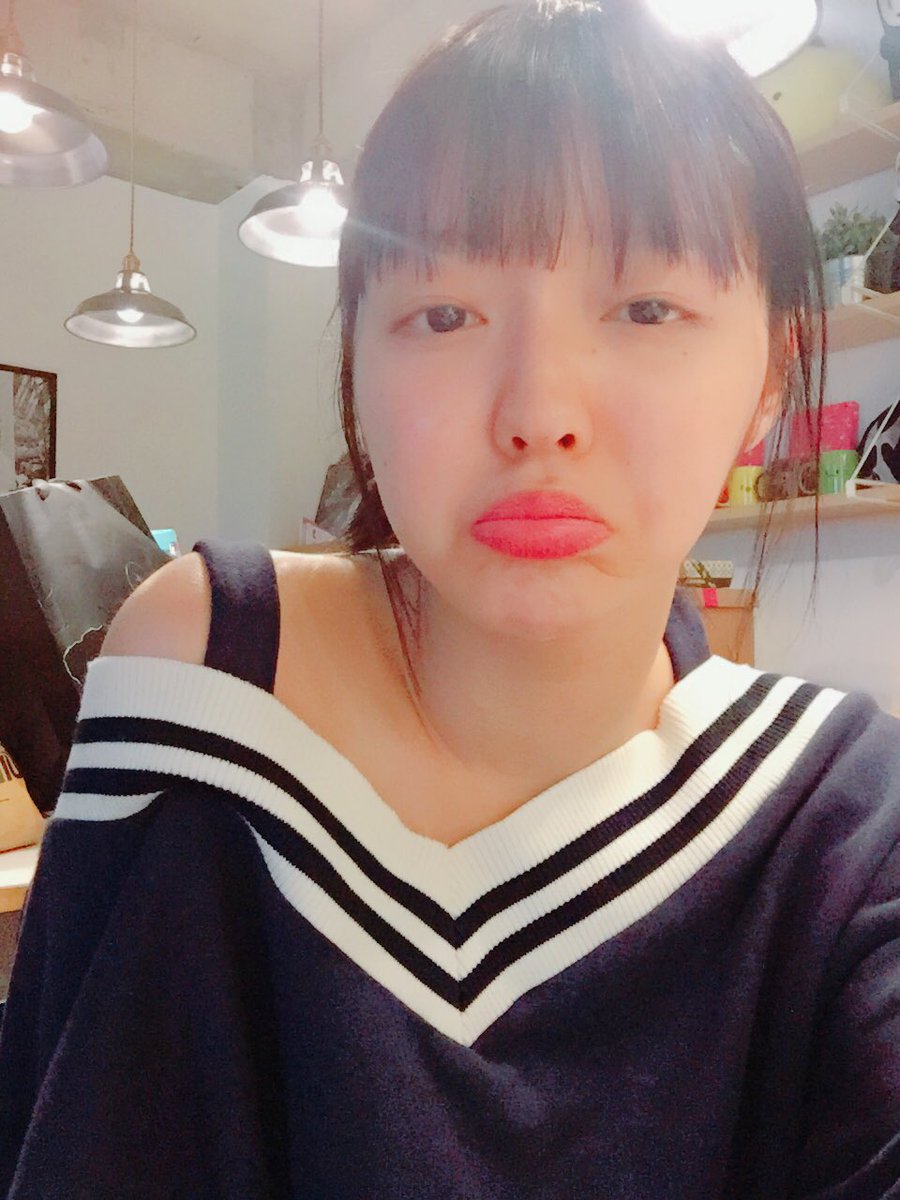 OMG_members's tweet photo. #오마이걸 #샤샤 #시들시들 #샤무룩 #뭐해_ #.... https://t.co/Xi5kZJI1Hg