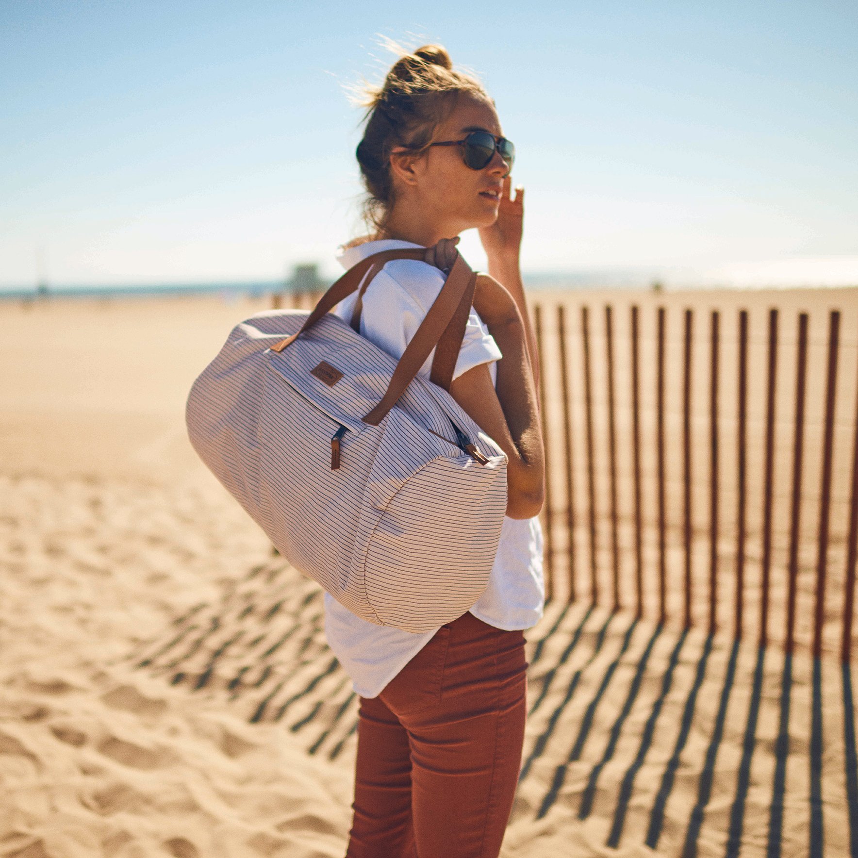 Eastpak on Twitter: "Our collection is out! If summer wasn't on mind yet – our lookbook shot in LA definitely change that. https://t.co/OSTdfbmfZM https://t.co/S6ePkGncN5" / Twitter