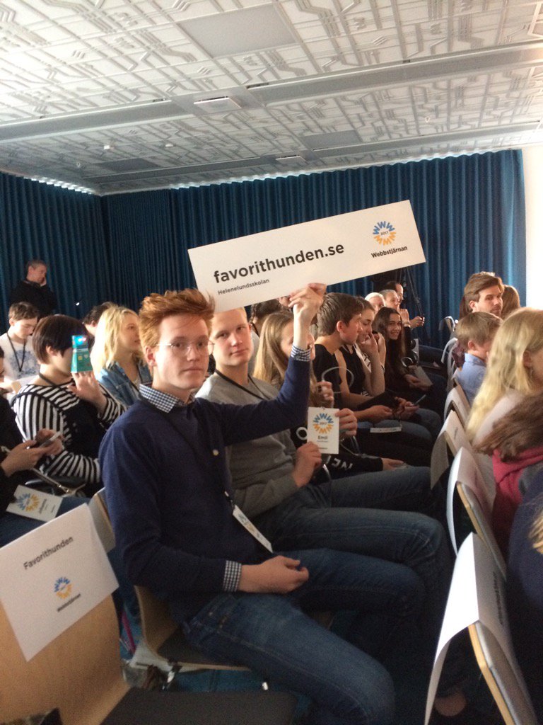cejo0026's tweet photo. @hldsollentuna Hurra! Vi kammade hem silver i högstadieklassen med https://t.co/0TPoaTy60D https://t.co/T8EIz6IPSb