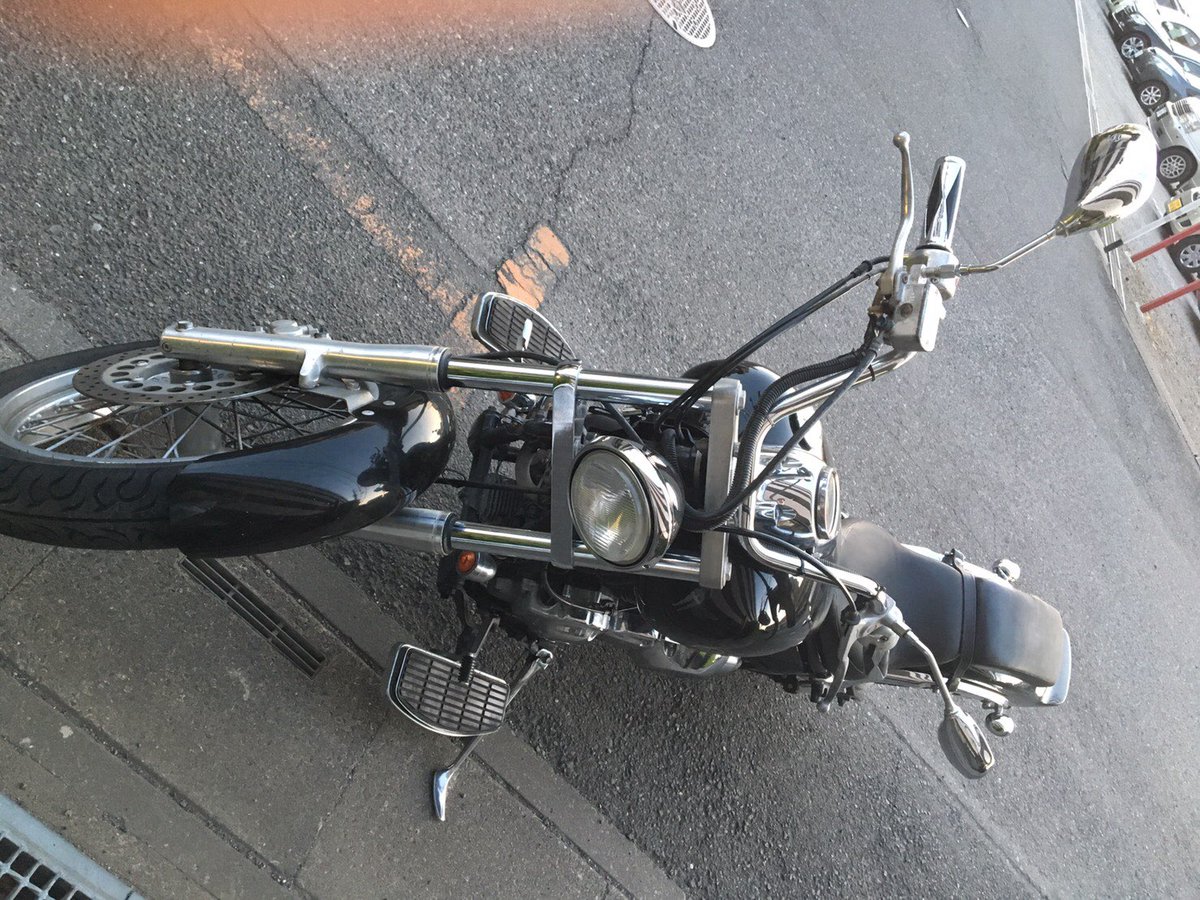 bto_tis's tweet photo. 97年式
ヤマハ XVS400ドラッグスター
車検とりたて 
22万 
相談又わ気になった方連絡下さい https://t.co/7Uh9gVJepA