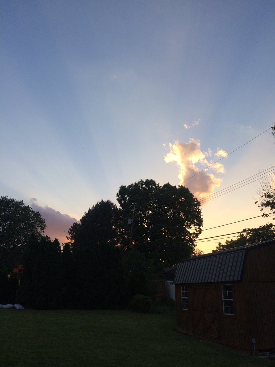 Jacobday12's tweet photo. @MarkDohner #ButDatSunsetTho                    Your boy from Columbus, Ohio https://t.co/Qa9LlLeRjt
