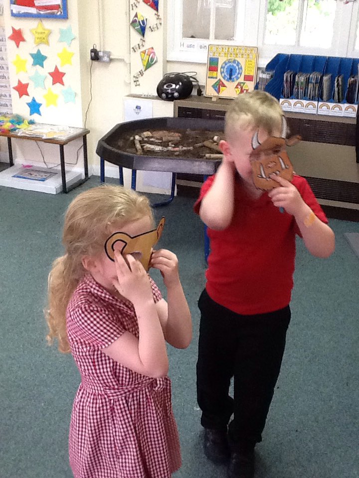 gshepherd_s's tweet photo. Acting out our story last week. It was amazing how little support you needed to narrate the entire book. #thegruffalo @Rockingham_News https://t.co/Tb5ot7WqEo