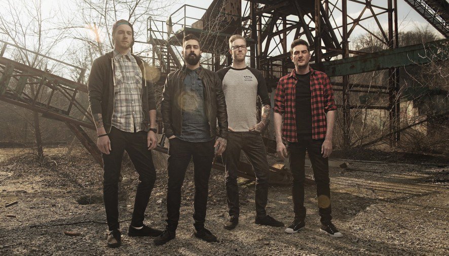 IRMArecords's tweet photo. .@Tgyou24 parla così di #Memories dei @NEVERALONEband https://t.co/oLwpDkClXh l'album “Outsider” disponibile qui ➜ https://t.co/Vvfo3W71jD https://t.co/DAKZjcgIKq