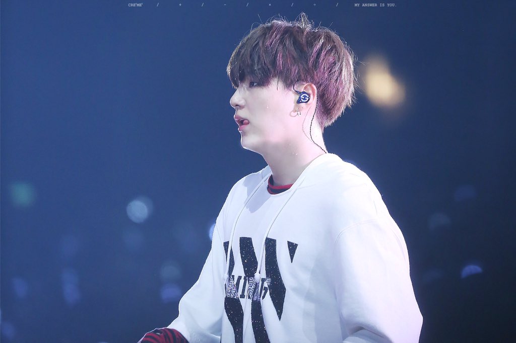 CREEMEE309's tweet photo. #방탄소년단 #슈가 #BTS #SUGA 170514 https://t.co/unnhxtgtAV