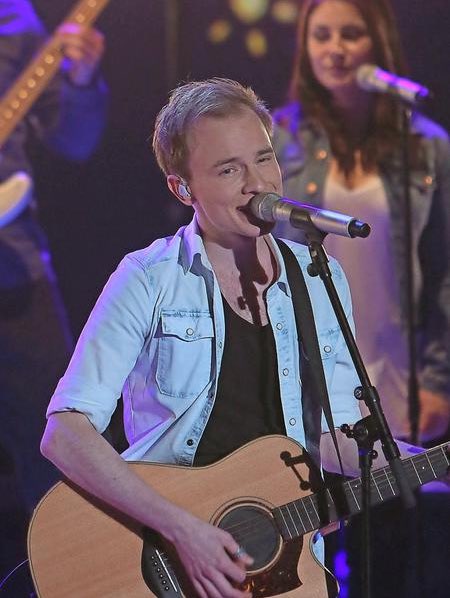 TONI live @ MDR-Gala
youtu.be/SVUixrNfofg