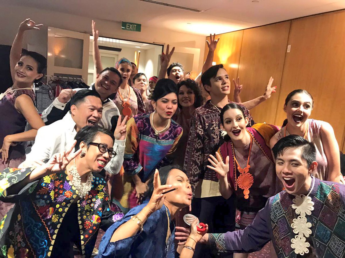 INAinDarwin's tweet photo. GreatEnthusiasm #IndoNTFashion @rikannya #DharmaWanita
Ready to make it annual event
@Juanita_Aline @Yudhis_Rahardjo https://t.co/LoGNsSJxQQ