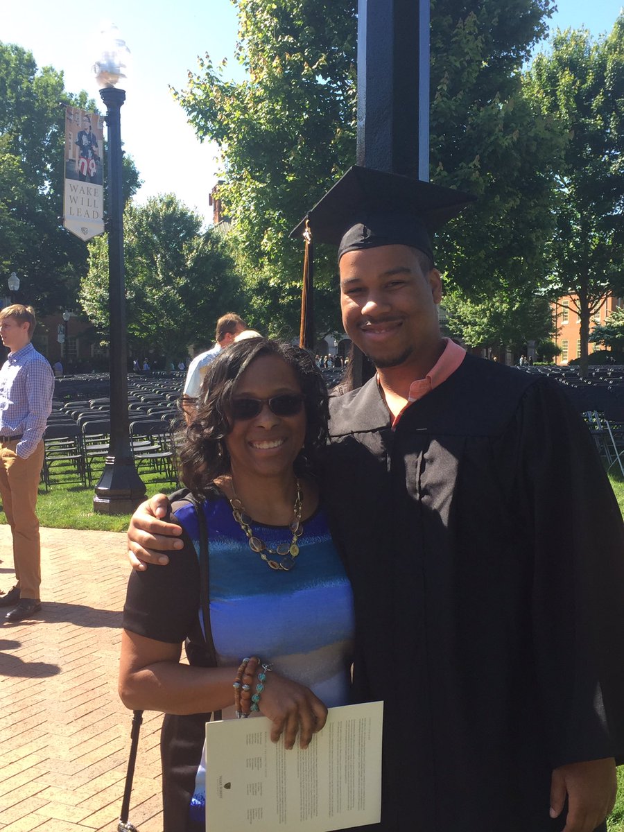 Ms_ArringtonD's tweet photo. #WFUGrad https://t.co/LZ0TlhSVUk