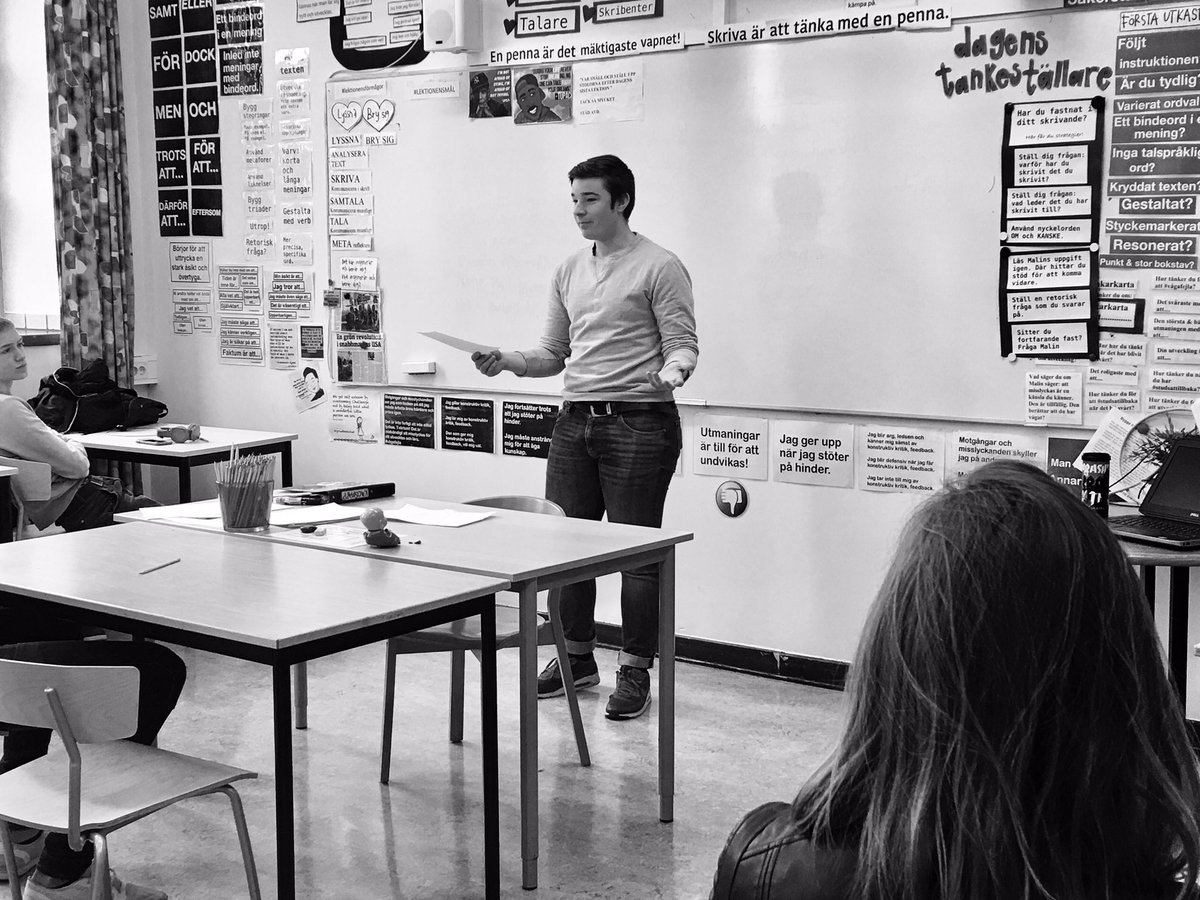 visesiskolan's tweet photo. Idag har #9C hållt sina #tackklassen #tedtal När en elev började gråta började jag gråta. Då började nästa att gråta. Vi närmar oss slutet. https://t.co/72X0GHks2A