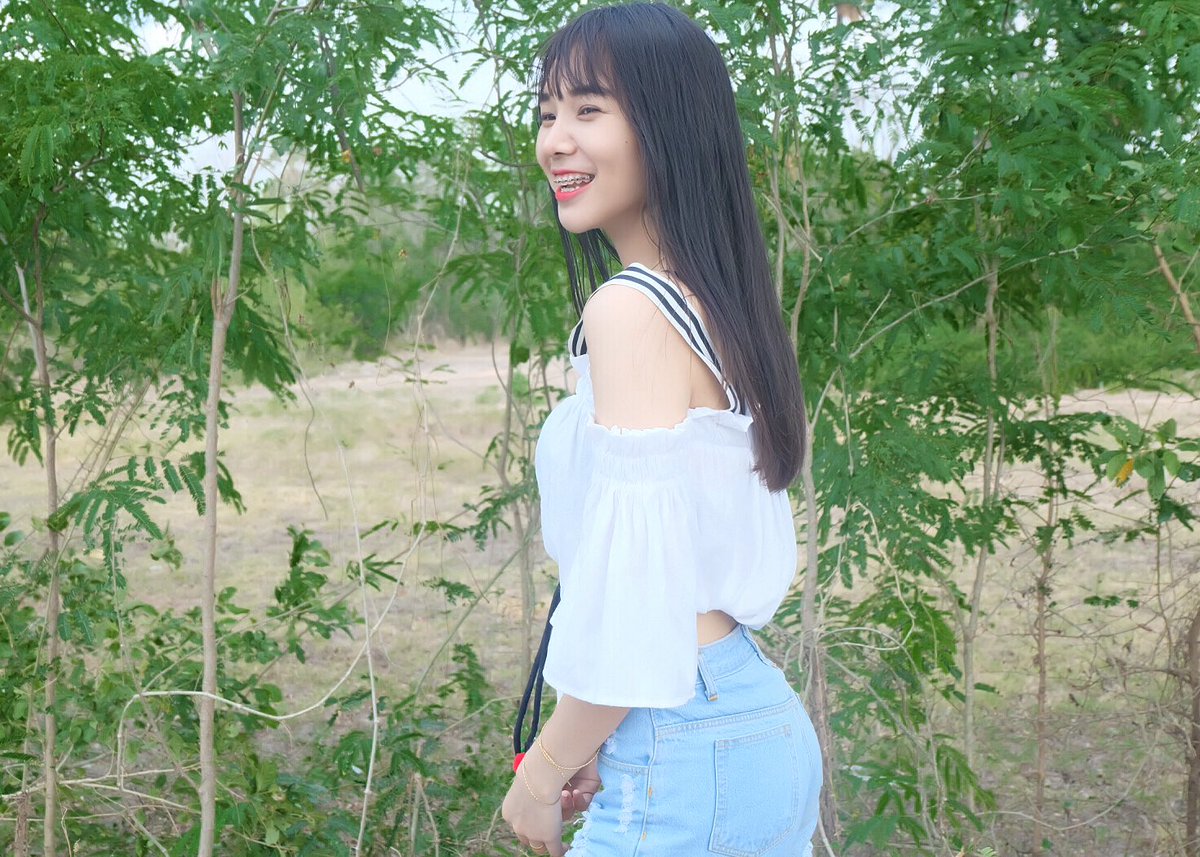 pongwpd20's tweet photo. ง่วงนอนจะเอาเบอร์ดี้หรือเบอร์ห้องพี่ดีค่ะ🙊#แคปชั่นหื่น #แคปชั่นเสี่ยว# #แคปชั่นอ่อย #แคปชั่นกวนตีน #แคปชั่นเด็ด #แคปชั่นกวนตีน https://t.co/U7oQS7zvqO
