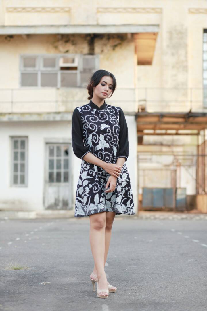 Serat Jawi Office Or Party This Fit And Flare Made From Simple Cirebon Batik Is A Closet Essential Have A Look Here T Co M9rjmulflw T Co Vrsorn8kjd