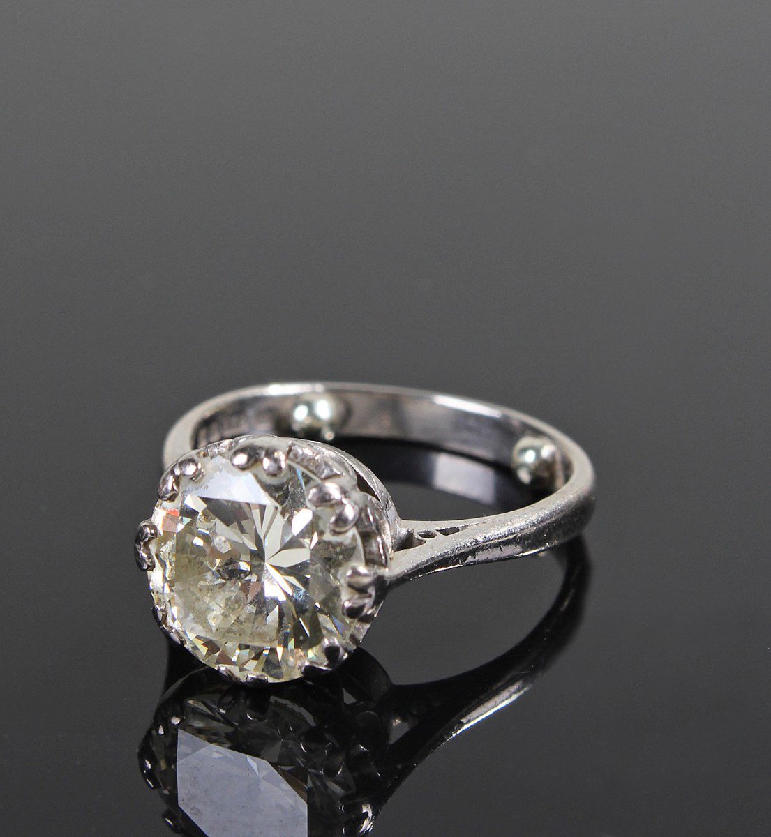 <a href="/BishopandMiller/">Bishop & Miller Auctioneers</a> will be holding FREE #antiques #valuations in #Norfolk this week starting with Loddon tomorrow 10am- 1pm <a href="/TheLoddonSwan/">The Loddon Swan</a>